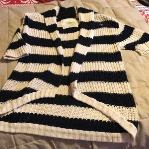 Short sleeve Abercrombie striped cardigan